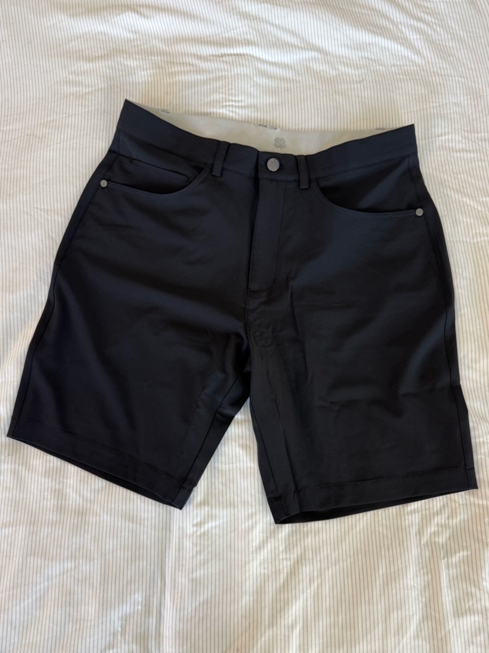 Men's Black Clover 🍀 Optimus Shorts 9" NWOT
